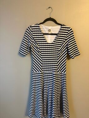 Anne Klein Navy & White Striped Skater Dress. Size 4